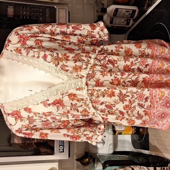 D womens Almost Famous casual floral stretch plus size top 2X - Picture 1 of 4